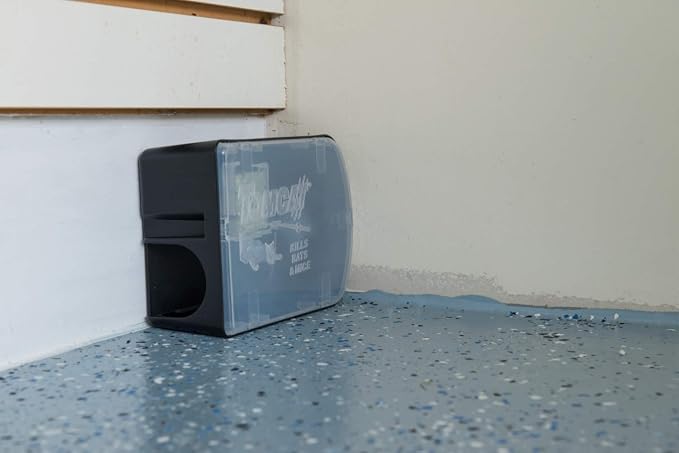 Tomcat Rat & Mouse Bait Stations, 4 Packages Each with 1 Prefilled Station | Tomcat Rat & Mouse Killer, Child & Dog Resistant, Disposable Station - Indoor/Outdoor Use, Weather Resistant, Easy Monitoring