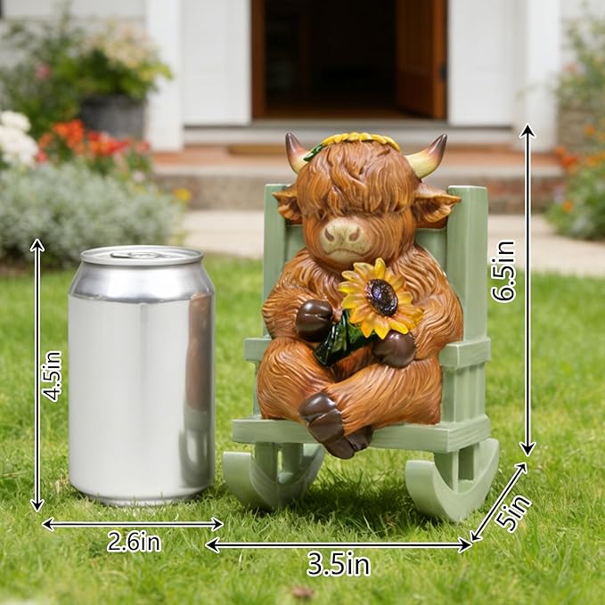 Sheaifun Solar Garden Statues Highland Cow Garden Decor Resin Highland Cow Statue with Light Animal Figurine Outdoor Yard Patio Lawn Decoration Housewarming Gardening Gifts for Women 3.5 * 5 * 6.5 in