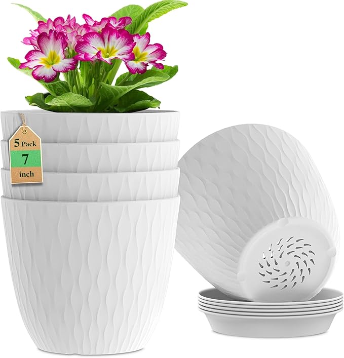 WSMKSZ 7 inch Plant Pots, 5 Pack Flower Pots with Drainage Holes and Saucers for Indoor Plants, Plastic Planters with Water Ripple for Small Garden House Plants, Nursery Pots for Succulent, White