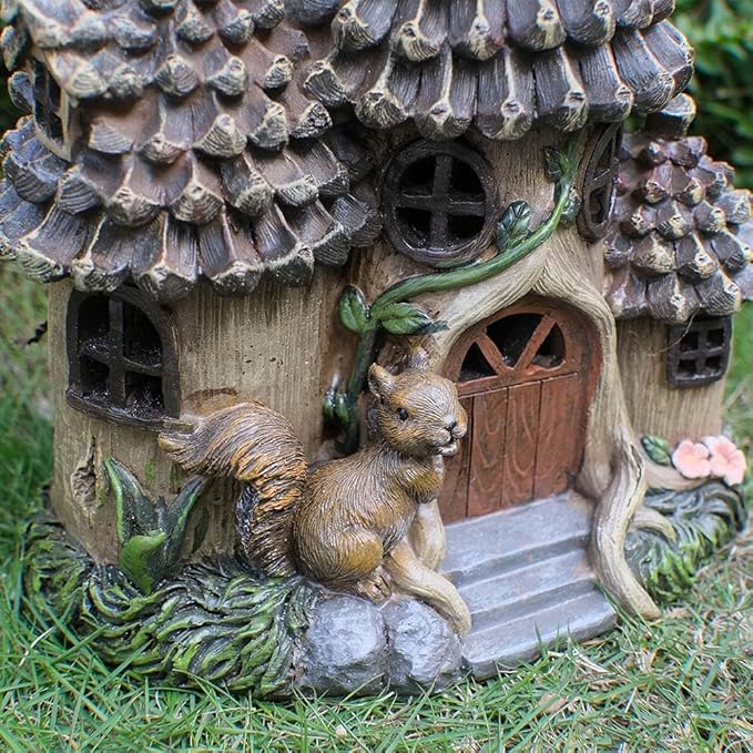 Zayton Solar Garden Squirrel's House Outdoor Statues Yard Resin Decoration Gift Handmade Housewarming Gift for Patio Yard Lawn Waterproof Cracking