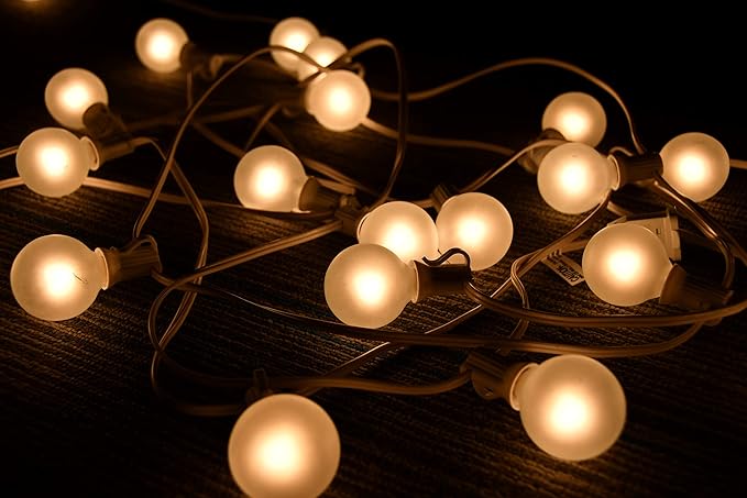 25 Pack G40 Frosted White Light Bulbs Replacement, 1.5 Inch Globe G40 Outdoor Patio String Lights Bulbs, 5W Light Bulbs with C7/E12 Candelabra Base for Outdoor Garden Patio Party Decor, Frosted White
