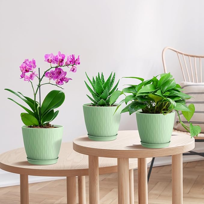 WSMKSZ 6 inch Plant Pots, 5 Pack Flower Pots with Drainage Holes and Saucers for Indoor Plants, Plastic Planters with Water Ripple for Small Garden House Plants, Nursery Pots for Succulent, Green