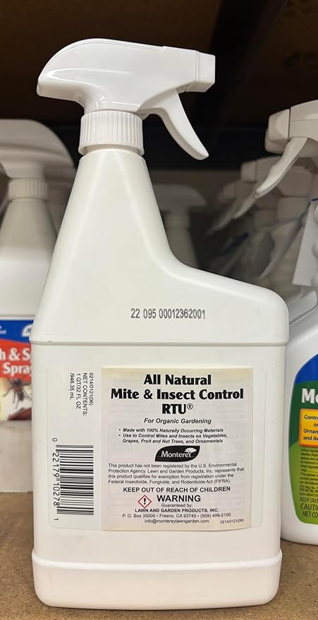 Monterey All Natural Mite & Insect Control RTU Bundled with Monterey Garden Measure Spoon