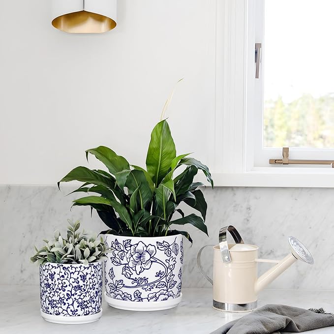 Set of 2 Blue and White Ceramic Plant Pots with Drainage Hole and Saucers, Retro Blue Porcelain Vase Round Planters for Succulent Cactus Indoor Outdoor Garden Home Desktop Decor, 4.5+5.5 Inch
