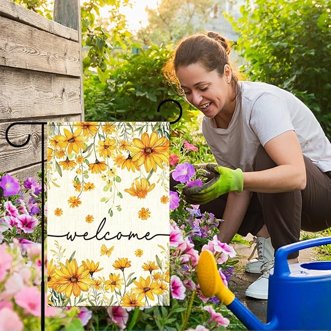 Welcome Flags for Outside,Spring Yellow Daisy Garden Flag for Yard Patio Lawn Decoration,12x18 Inch Double Sided