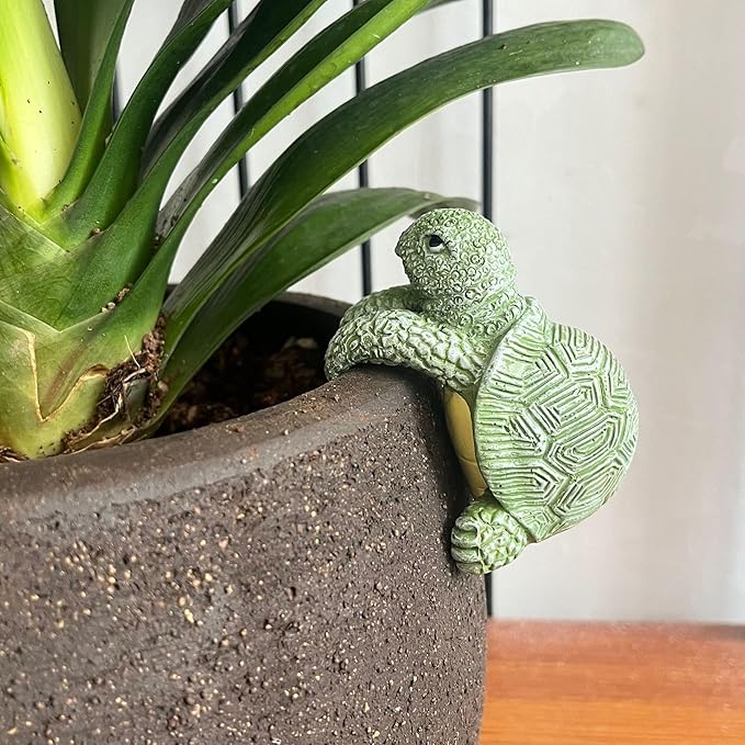 Cute Climbing Tortoise Flower Pot Hugger Figurines Resin Hanging Turtle Statue Planter Pot Decorations for Home Garden Fence Balcony Patio Lawn Yard Ornaments