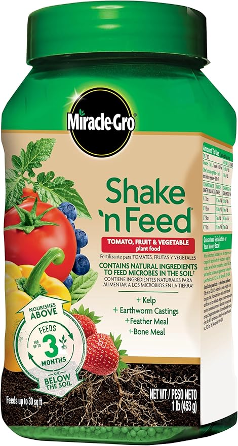 Miracle-Gro Shake 'N Feed Tomato, Fruit and Vegetable Plant Food - Fertilizer for Vegetable Gardens, for In-Ground and Container Plants, Feeds up to 3 Months, 1 lb.