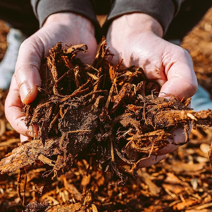 GARDENWISE Premium Gold Wood Mulch for Landscaping, Gardens, Lawns, Potting Media, and Potted Plants (0.7 CF - 20 L - 21 QTS)