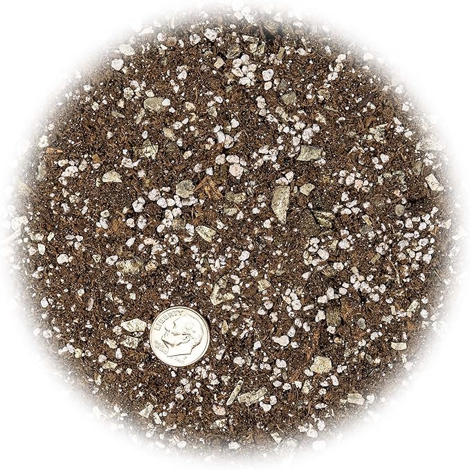 Gardenera Moisture Control Potting Mix - Perfect for Indoor and Outdoor Container Gardening! - 10 Quart